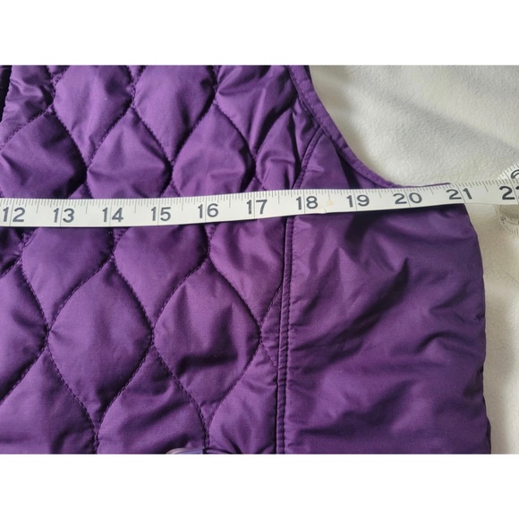 L.L.Bean reversible insulated vest — Great con! - Picture 5 of 7